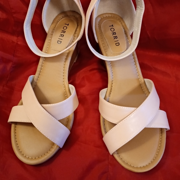 TORRID Women's Blush Pink Crossover Strap Wedge - Picture 3 of 8